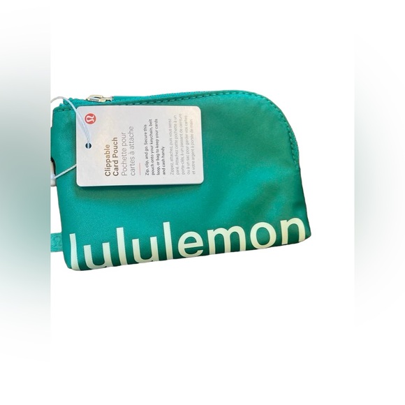 NWT Lululemon clippable card pouch - Picture 1 of 3